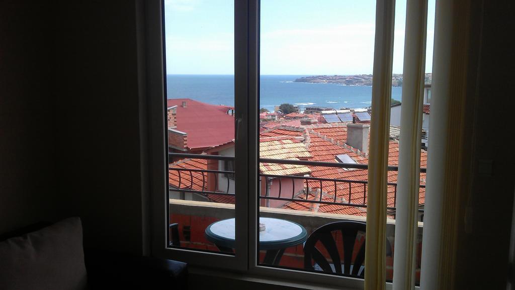 Guest House Polikseni سوزوبول الغرفة الصورة