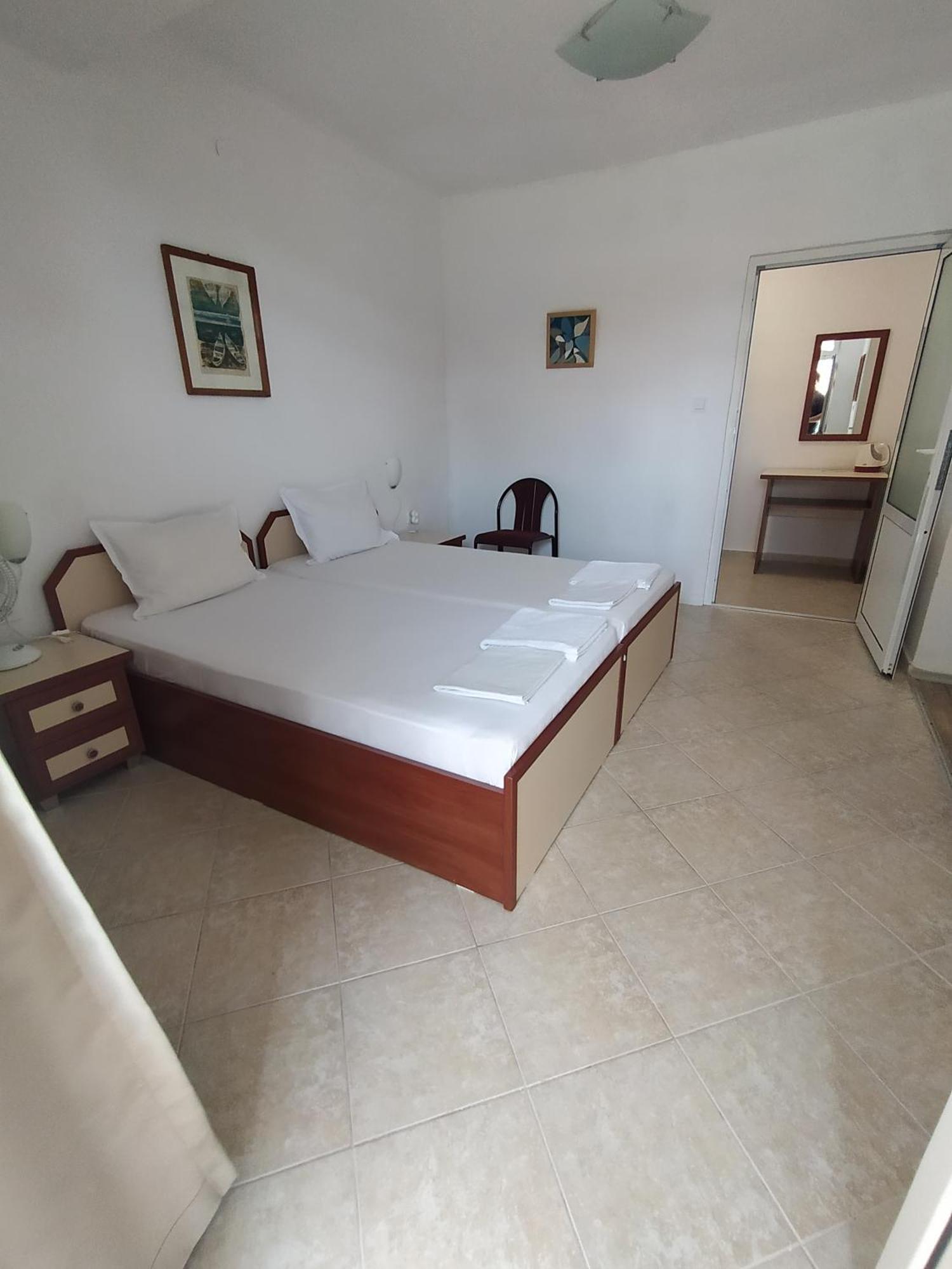 Guest House Polikseni سوزوبول الغرفة الصورة