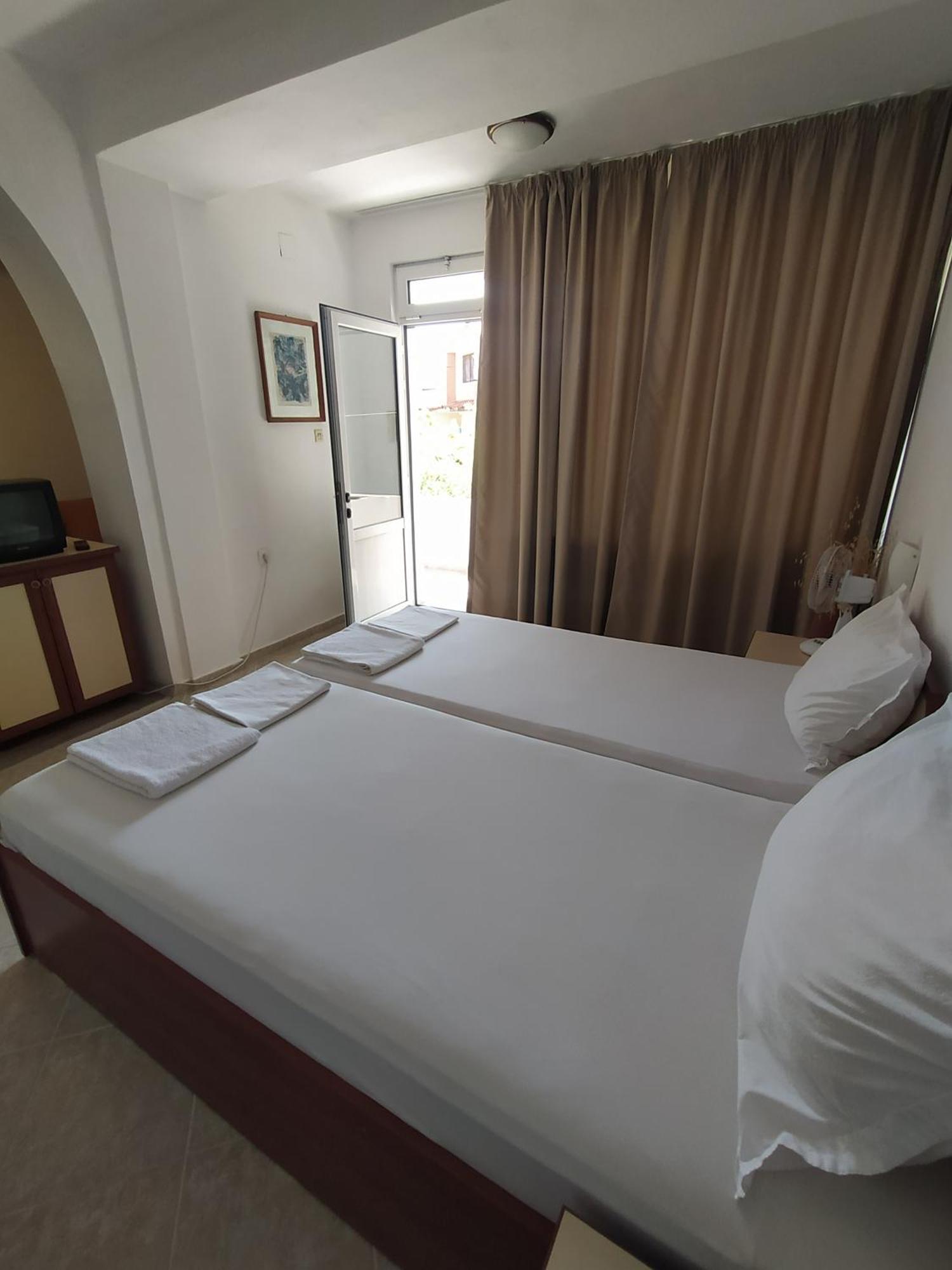 Guest House Polikseni سوزوبول الغرفة الصورة
