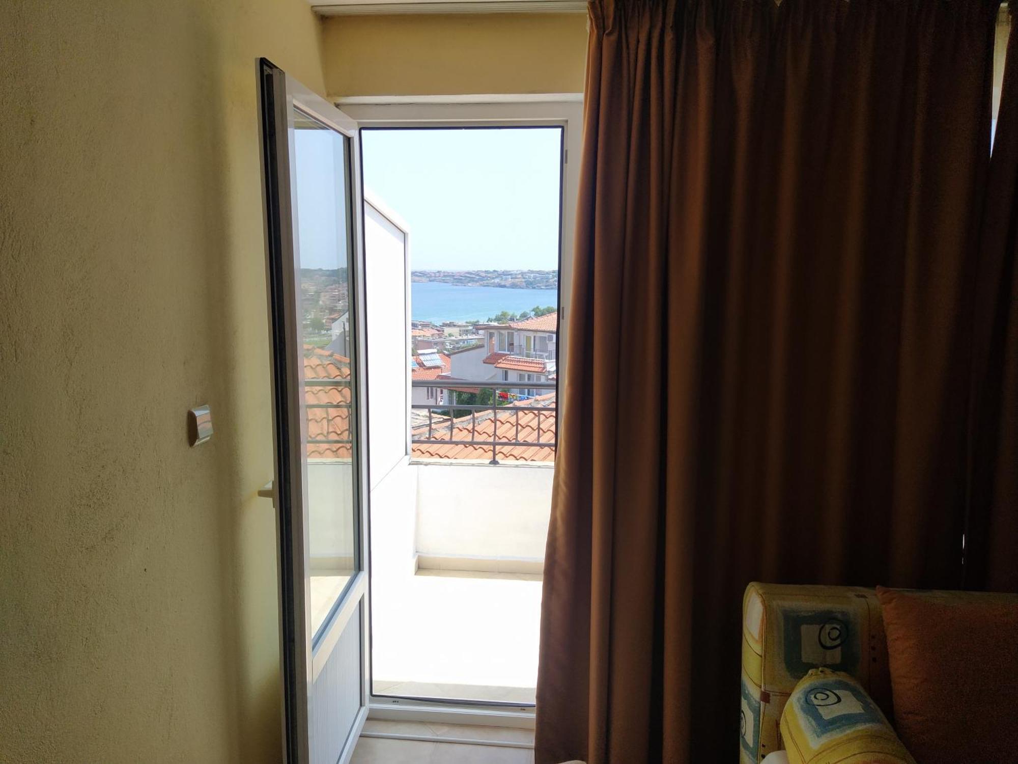 Guest House Polikseni سوزوبول الغرفة الصورة