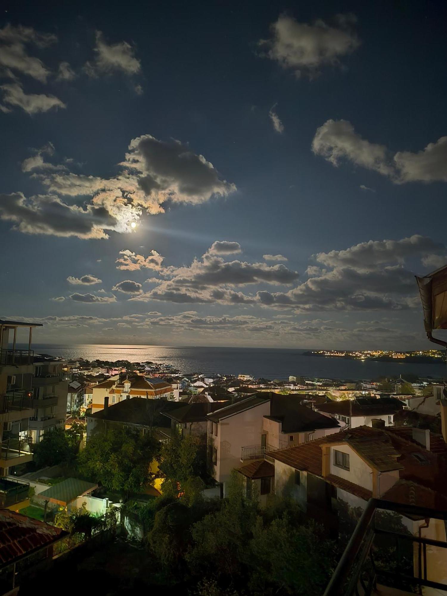 Guest House Polikseni سوزوبول المظهر الخارجي الصورة